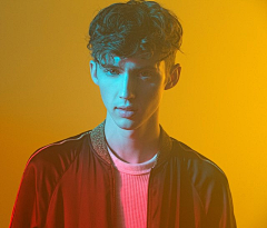 vUDhBqW3采集到troye sivan