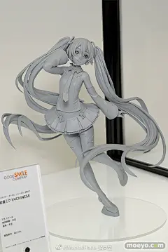 初音未来 V4 Chinese 1/8
