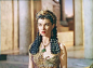 补：《Caesar and Cleopatra》1945，萧伯纳担纲编剧，费雯丽版的埃及艳后，截然不同于泰勒版、克劳黛版，以及其他各种女星版（演绎过这一角色的女星很多多，我还看了些喜剧版和成人版），这一版根本是费雯丽的本色出演，115礼包码：5lbat0l4ck59