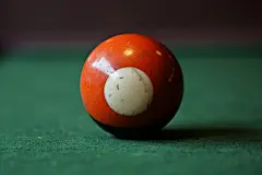 安逸的业余爱好台球摄影图片