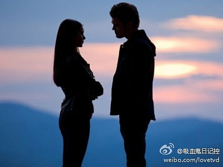 吸血鬼日记控：如果一个男人真爱你，永远不...