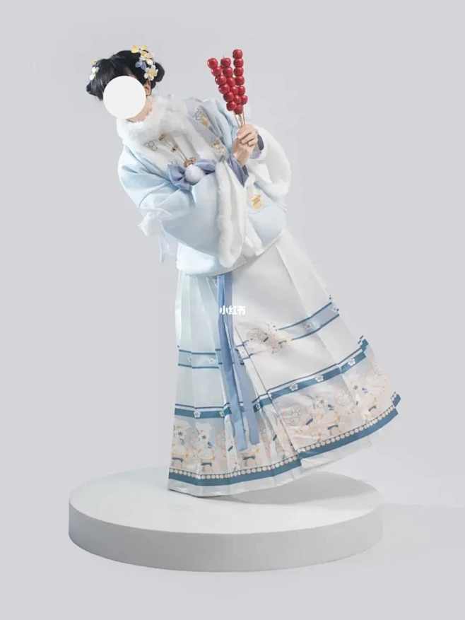 拍照姿势｜汉服拿糖葫芦动作分享