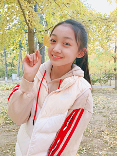 如梗在喉采集到曲芷含