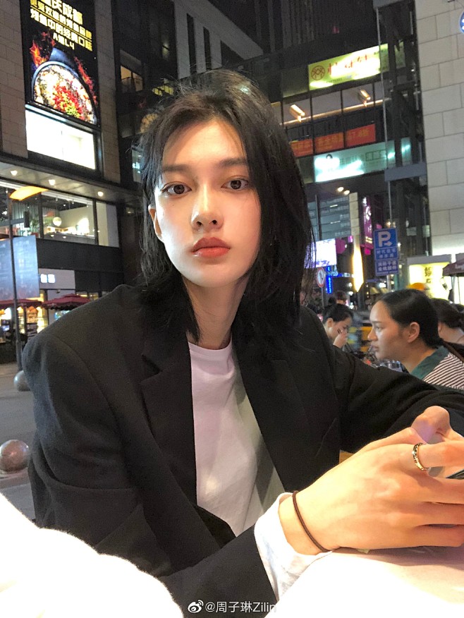周子琳zilin