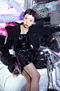 引领时尚风潮 ME+全球首家概念店发布#Z世代穿戴画像 : 随着消费需求场景日益多元，年轻化趋势不可阻挡，潮流配饰领域的快时尚时代已到来，配饰不再只是时尚零售领域的配角，而是慢慢成为主流产品。