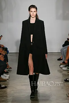 摩登帆船时代与不对称美学！巴黎世家 (Balenciaga) 2015早春度假系列女装秀_巴黎世家