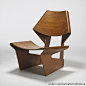 Grete Jalk是丹麦与Finn Juhl 及Hans Wegner齐名的国宝级大师，而且是位女士。这张LAMINATED CHAIR是1963年的设计，和同时期的压模胶合板椅子相比的话则是一个大跃进,由于造型和结构上太过前卫，当时仅生产了300件。