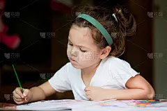 孩子画了一幅画