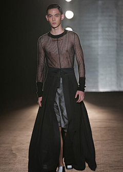 Florian23采集到服装设计