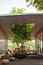 Kurve 7社区购物中心/ Stu/D/O Architects第3张图片