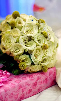 新娘捧花幸福唯美手机壁纸 768x1280