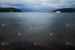 俄罗斯海参崴Russky岛海湾上的游艇