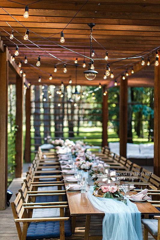 婚礼,餐馆,桌子,森林,梯田正版图片素材
