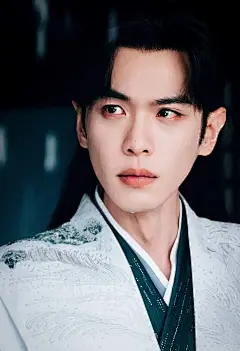 筛选存了好多范闲的图，张张当壁纸的程度，美貌拉满！！！真是天不生我张若昀，万古男频如长夜。#庆余年2 #庆余年 #张若昀#范闲 #壁纸 - 小红书