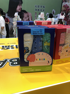 大珲狼采集到内衣展