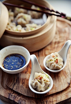 翎少小钧采集到吃