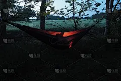 在吊床上睡觉，仲夏