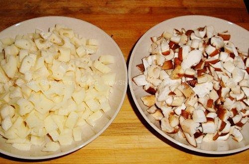 如何做香菇炒藕丁的做法