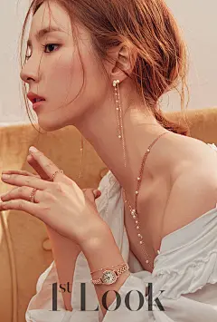 COVER STORY

Story View

    관련 상품이 없습니다.

GLORIOUS MOMENT
