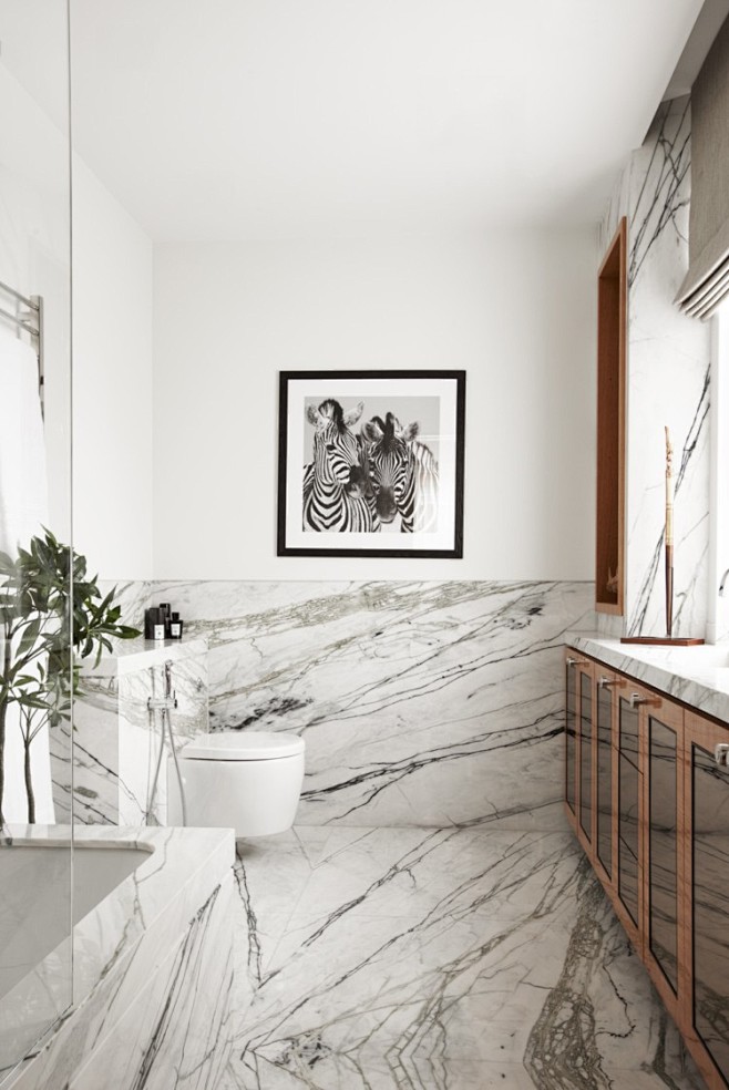 大理石材质浴室卫生间装修案例图片欣赏