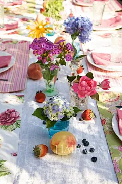 【最新图片】用鲜花迎接春节&amp;情人节，洒落满室馨香！优雅芬芳的家居插花美图合辑，自然之美令眼睛“惊艳”不停！_图1_海报时尚网图片库