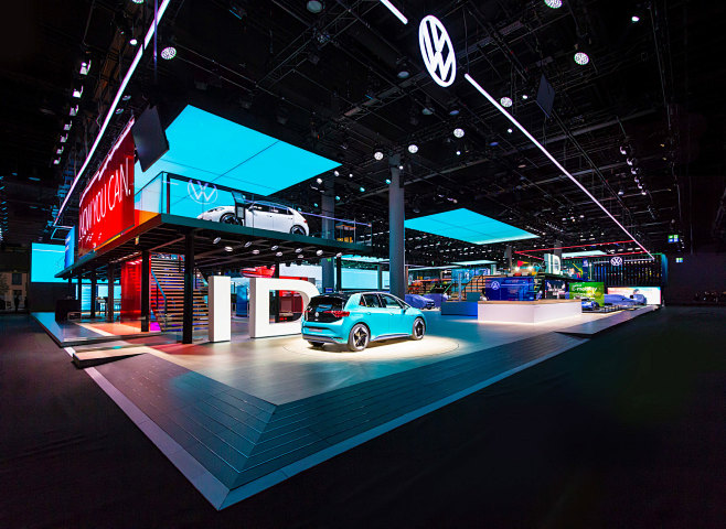 auto show booth boot...
