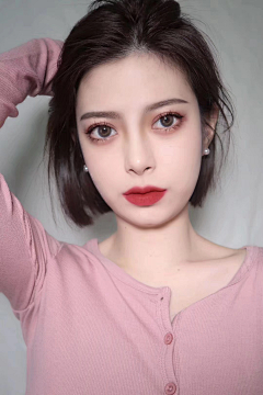 stacey鹿采集到美妆模特