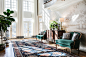 Example of a classic living room design in Richmond