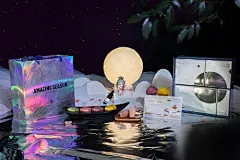 西山居
星辰与思念对语，桂香萦绕在人间。西山居推出“清风明月寄相思”中秋礼盒，在这祝各位西山居士，中秋节快乐！

礼盒外包装采用冰透明亮的清澈蓝，仿佛月色从海边而来，搭配极简亚克力环保再复用设计，可用于日常办公及摆件收纳。轻轻从正面撕下腰封，则可看见背面的中秋佳节祝福语。