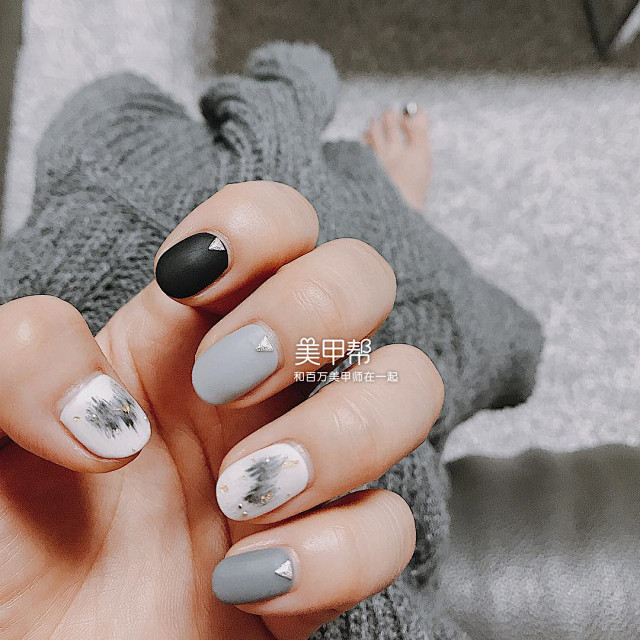 11月星座运势出炉！你找到你的美甲幸运色...