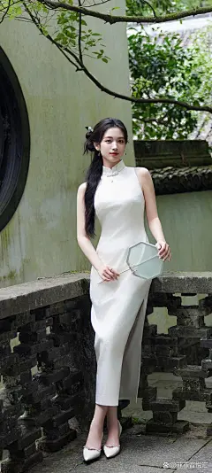 代露娃｜新中式旗袍壁纸##6月...@菲菲音悦汇的动态