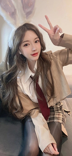 闭眼皆全事采集到美女