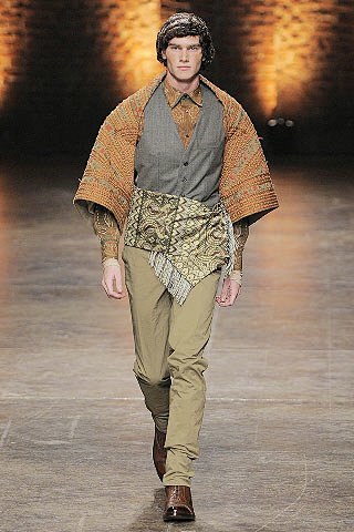 Alexander McQueen Fa...