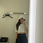 sun 在 Instagram 上发布：“- 얘 이제 쇼핑안한대”