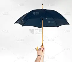 手撑伞