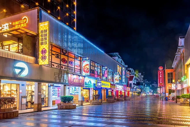 中国广西桂林正阳路步行街夜景图片素材-花瓣网