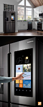 Make the kitchen the center of your home. Samsung’s Family Hub™ Refrigerator helps you manage your home and your life, with 3 Built-in cameras for food management, plus direct grocery ordering, share multiple calendars, photos and notes and Stream music, 