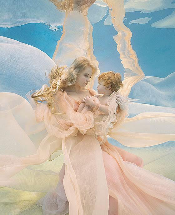 Zena Holloway：挑战高难度水...