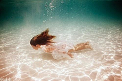 红尘陌上采集到要做一个柔美的女子&唯美水下摄影