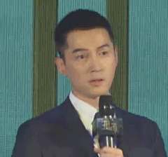 @胡歌 演绎有城府的职场人员表情包：
1.受到不公平的待遇
2.终于等到报复别人的这一天
3.感谢帮忙的同事
4.临时接到任务
5.被同事推卸责任
6.得到奖金...展开全文c