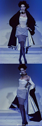 Thierry Mugler S/S 1997 Haute Couture 

昆虫王国黑魔法  ​​​​