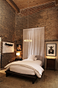 impressive-bedrooms-with-brick-walls-42-554x830