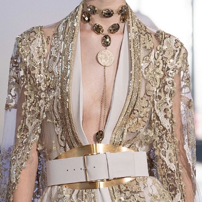 (Details) Elie Saab ...