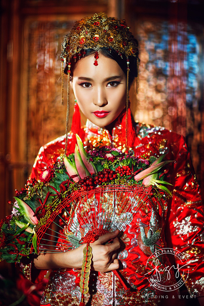 满天星手捧花。来自：婚礼时光——关注婚礼...