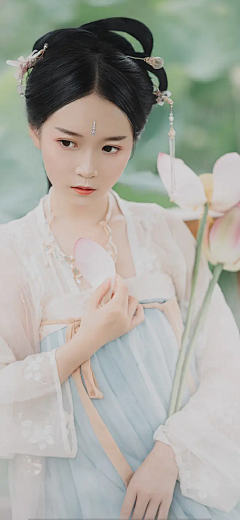 就你不听话采集到古风女孩子