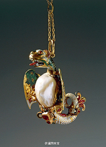 千百年的珠宝史，项链可谓是最百变的首饰，...