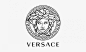 全球20个奢侈品牌LOGO背后的故事Versace – Medusa Head（美杜莎头像）

来自意大利知名的奢侈品牌Versace（范思哲）创造了一个时尚帝国，代表着一个品牌家族，范思哲的时尚产品渗透了生活的每个领域，其鲜明的设计风格，独特的美感，极强的先锋艺术表征让它风靡全球。它的设计风格鲜明，是独特的美感极强的先锋艺术的象征。

范思哲 LOGO 设计运用象征的手法，采用神话中蛇妖美杜莎的造型作为精神象征所在，汲取古希腊、埃及、印度等的瑰丽文化打造而成。美杜莎是希腊神话中的女魔头，代表着权 威和致