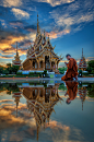 Wat PA saeng Arun temple of Khon Kaen In the twilight : Wat PA saeng Arun temple of Khon Kaen In the twilight