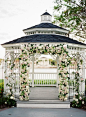 photo: Justin DeMutiis Photography; Gorgeous wedding ceremony idea