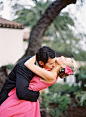 bride in pink wedding dress Like the pink flower in her hair
比较接近牡丹的颜色呀。